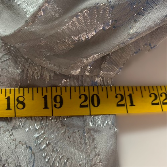 ELIZABETH AND JAMES Metallic Silver Ariel Tunic Blouse Holiday Party. - Picture 15 of 15